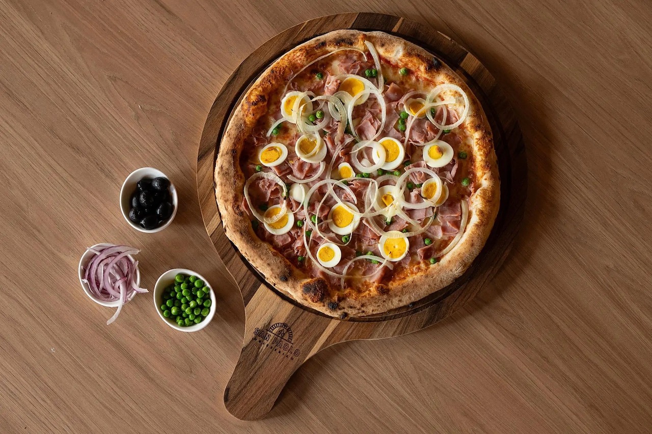ワイキキに待望のニューオープン！ サンパウロ ピザ & ワイン：イタリアとブラジルの情熱が融合したピザ